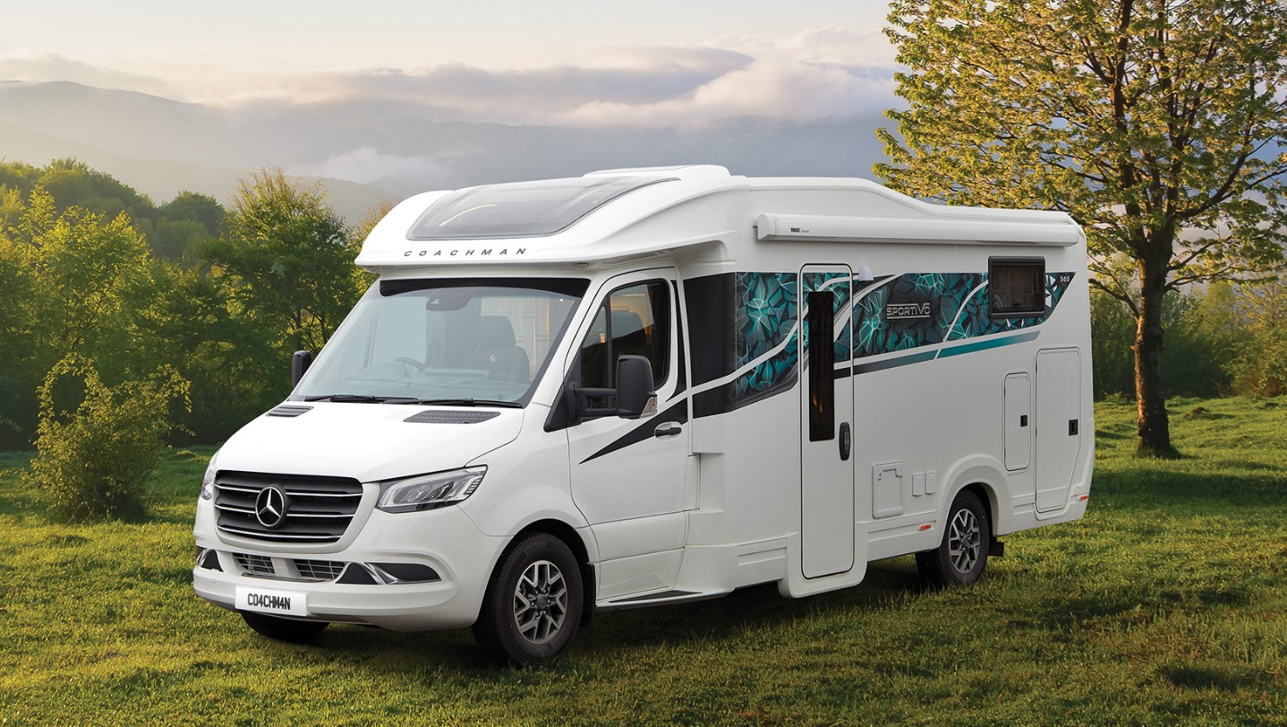 Coachmantravelmastersportive,Hero