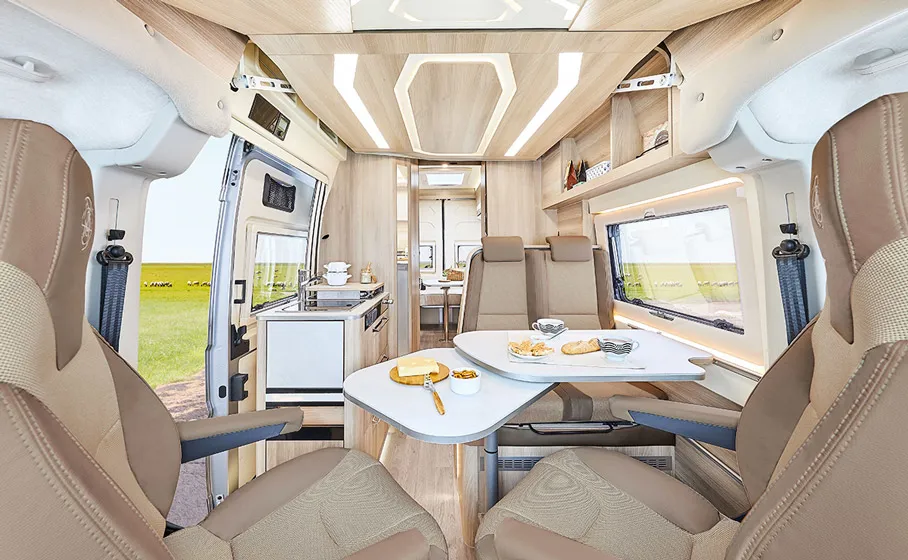 Dreamer Livingvan Salon