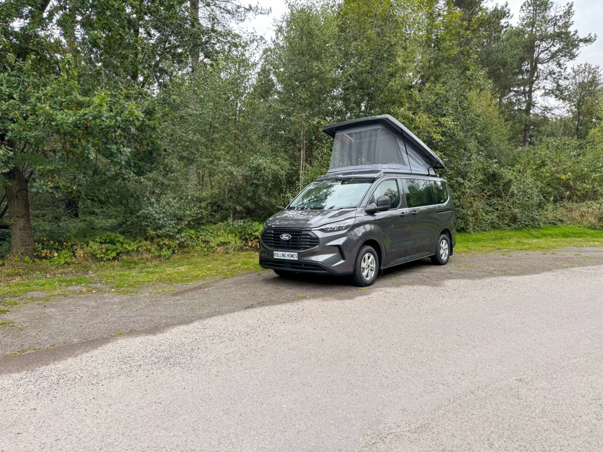 Rolling Homes Ford Shakleton Outside