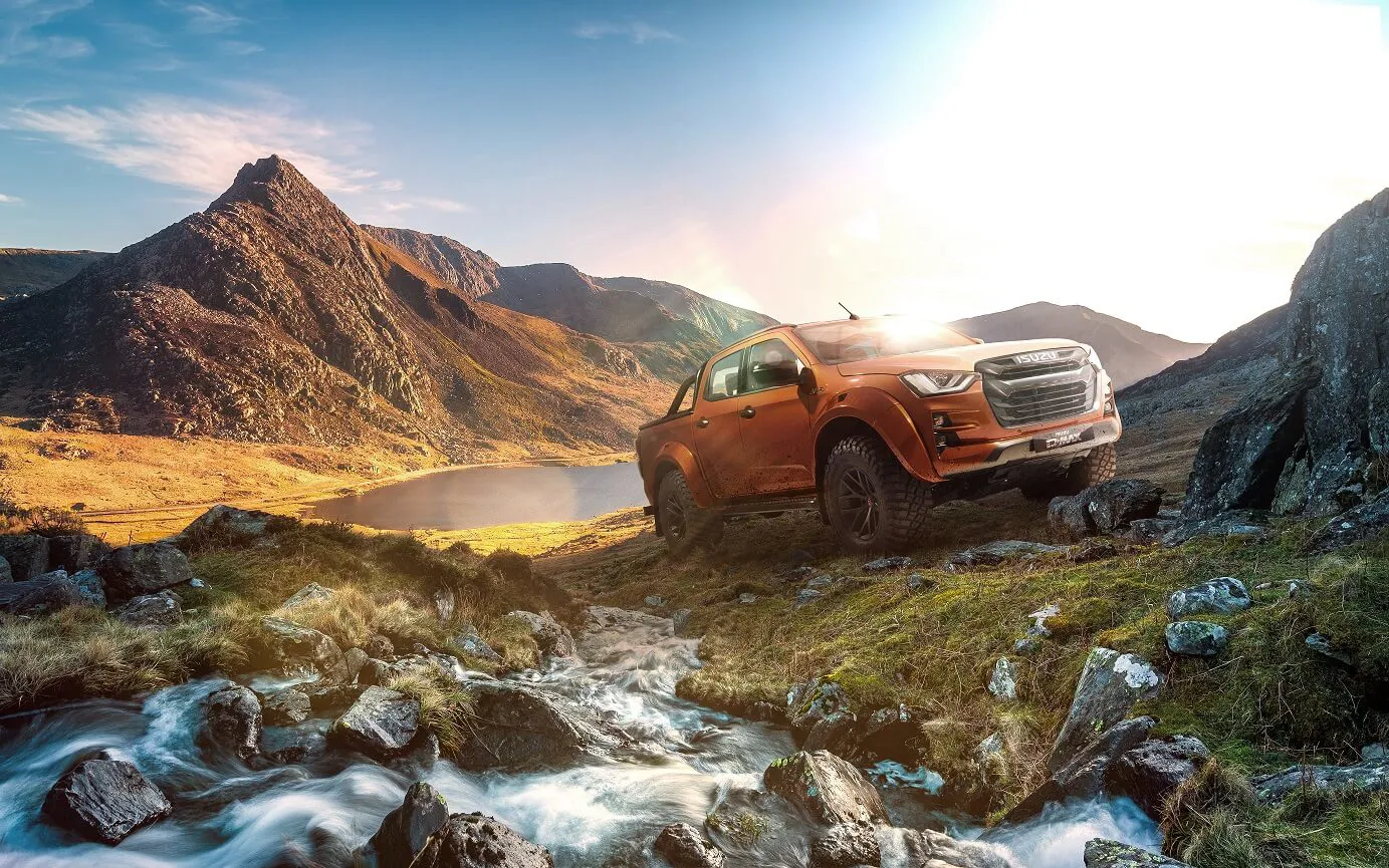 Isuzu D Max Towing Car