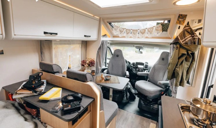 Sunlight Low Profiles T58 2 Berth Citroen Motorhome Living Area