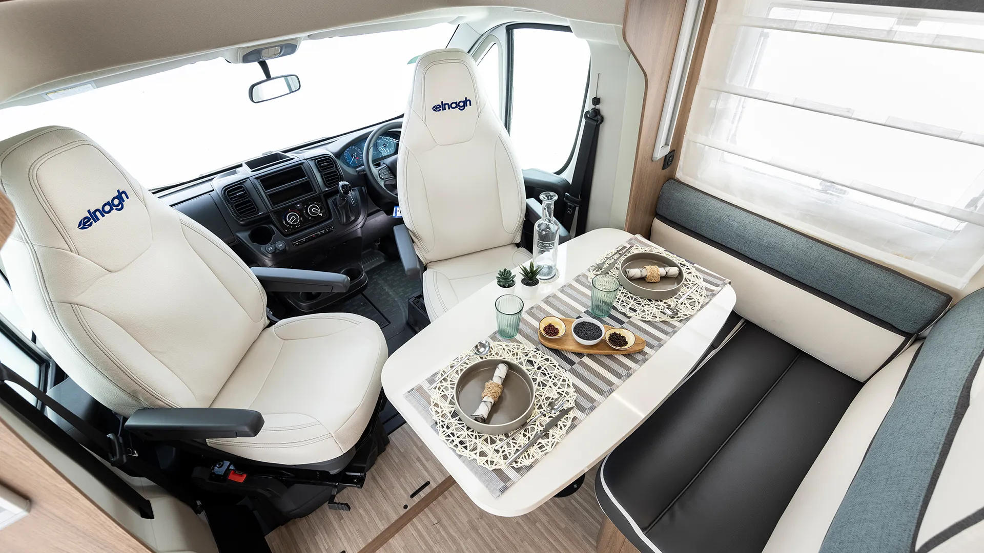 Elnagh Baron 530 Dining