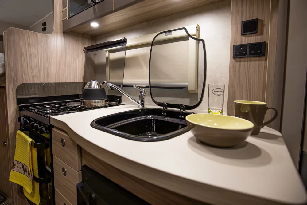 Elddis Evolution 194 12 Worktop