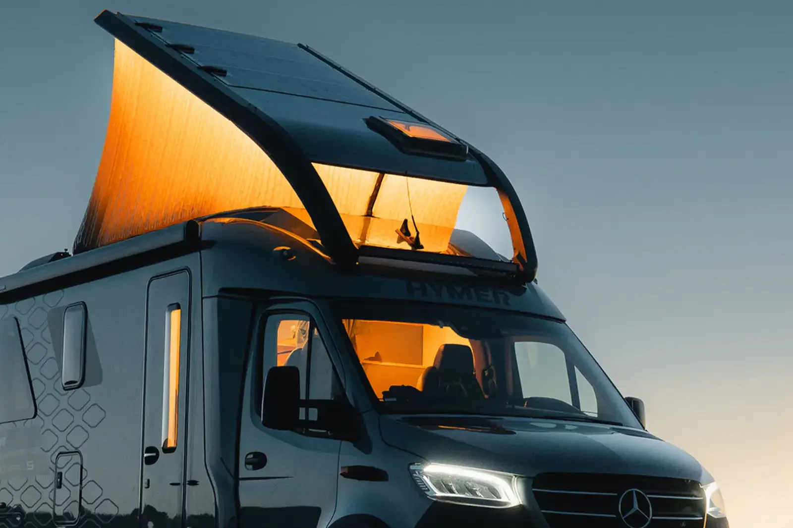 Venture S Lightbox Row05 04