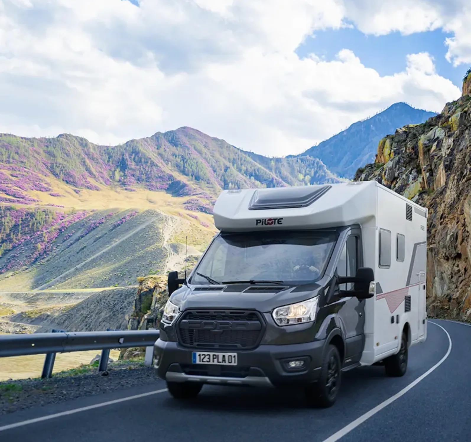 Pilote A630G Compact Motorhome