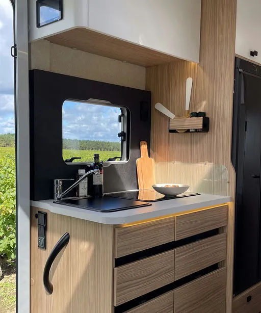 Camping Car Pilote P600P 6 690X476