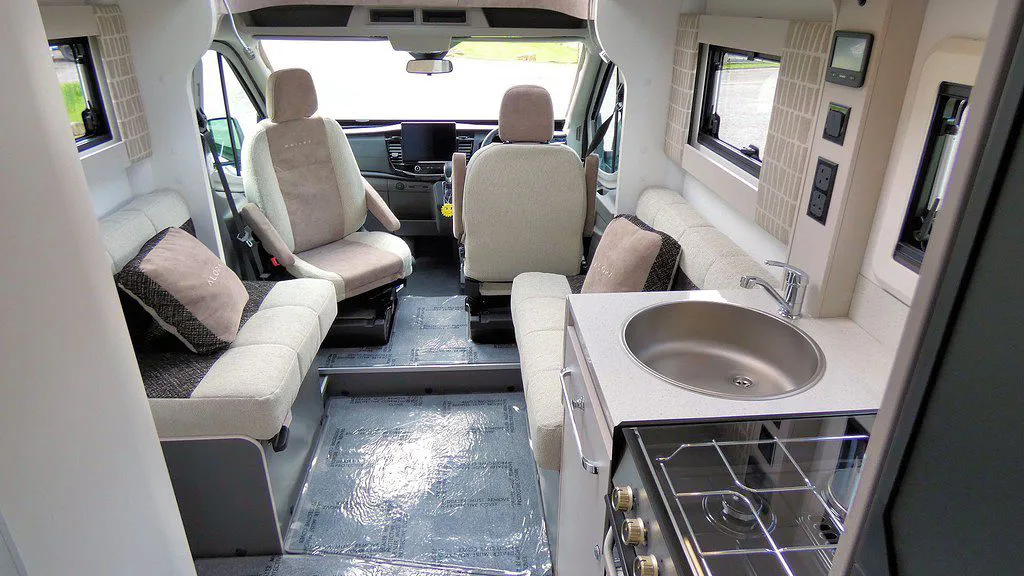 Don Amott Motorhome Bailey