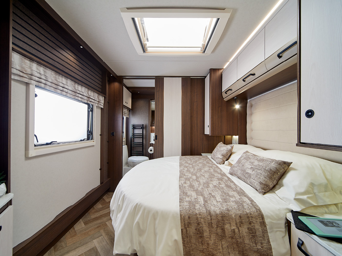 VIP 575 - 9.jpg