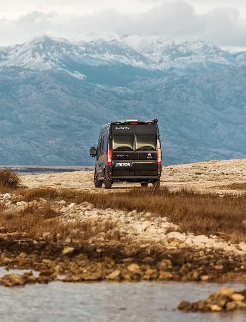 Sunlight Cliff Adventure 602 Campervan In The Mountains