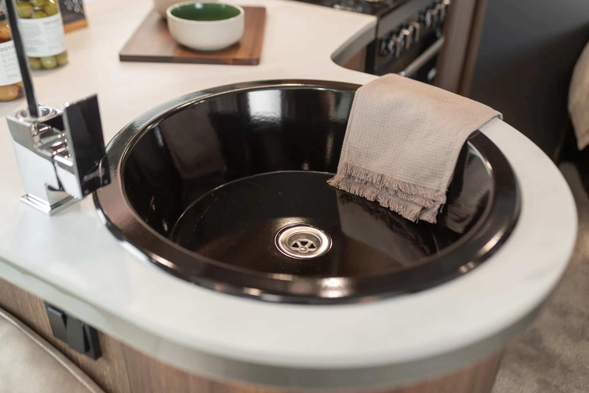 Buccaneer Quantum F 4F 57