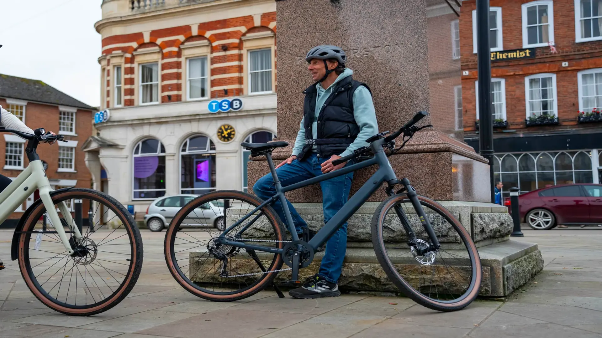 Estarli Town Full Size