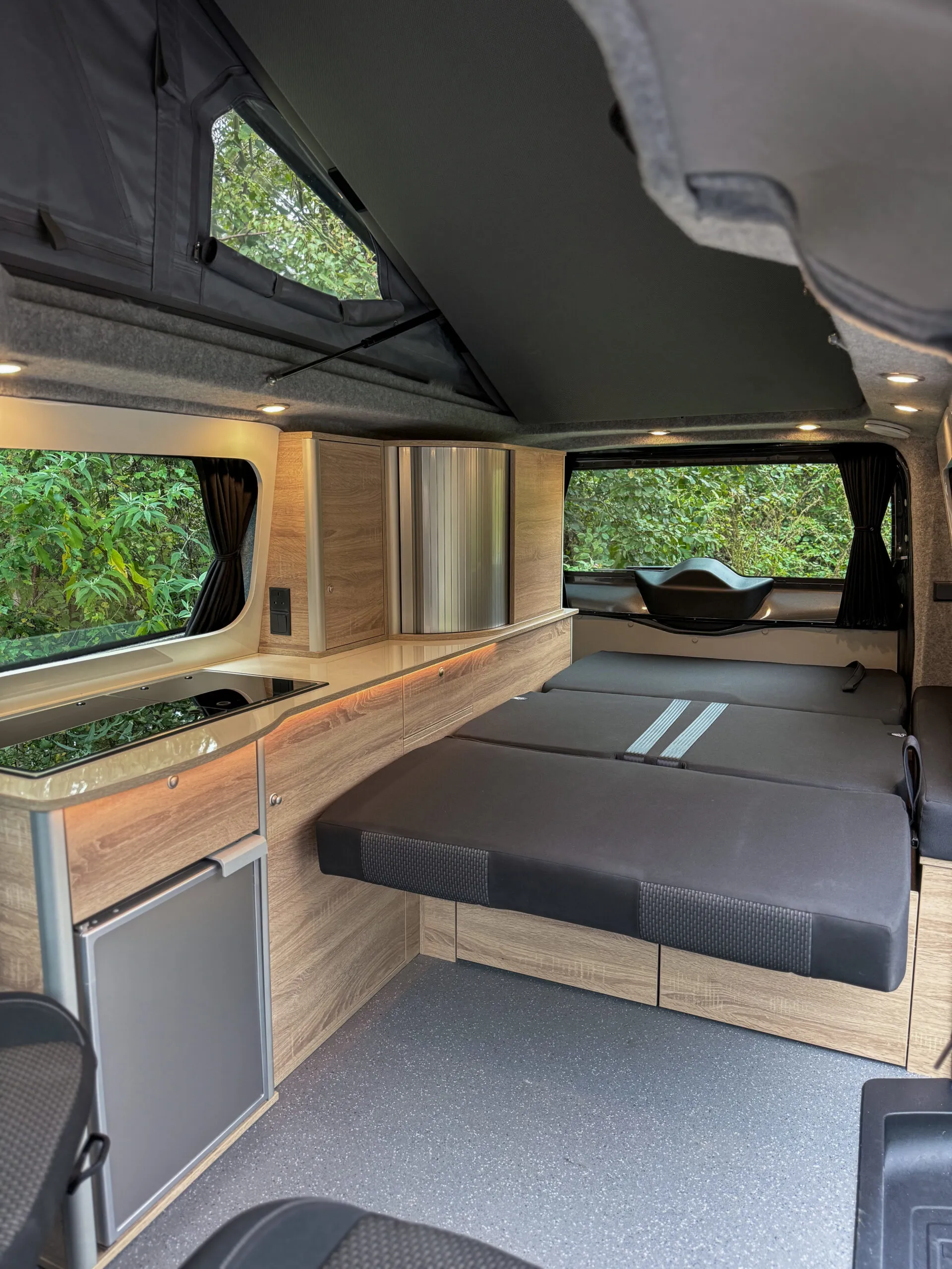 Rolling Homes Ford Shakleton Beds